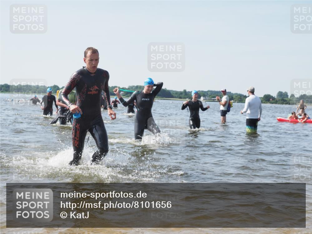 22.06.2025 - Viking Triathlon KatJ http://msf.ph/oto/8101656 22.06.2025 10:33:50 Schwimmen 5, 50, 75, 149, 184, 229, 242, 255, 304, 349, 438, 457, 478, 540 meine-sportfotos.de