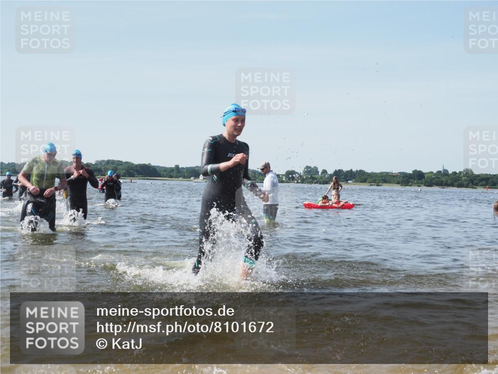 22.06.2025 - Viking Triathlon KatJ http://msf.ph/oto/8101672 22.06.2025 10:33:52 Schwimmen 5, 50, 75, 149, 184, 229, 242, 349, 438, 478, 540 meine-sportfotos.de
