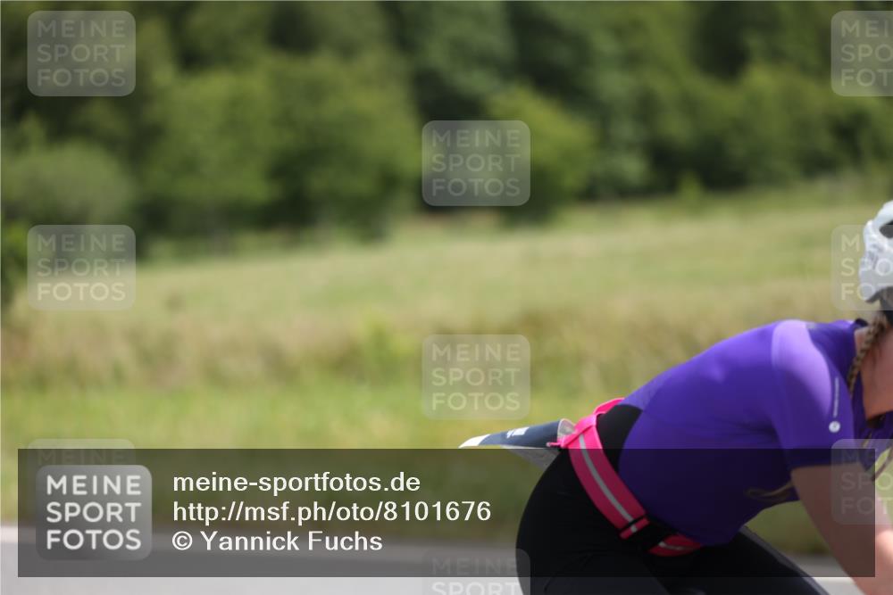 22.06.2025 - Viking Triathlon Yannick Fuchs http://msf.ph/oto/8101676 22.06.2025 12:04:51 Radfahren 9, 26, 80, 101, 170, 272, 273, 299, 362, 385, 496, 608 meine-sportfotos.de