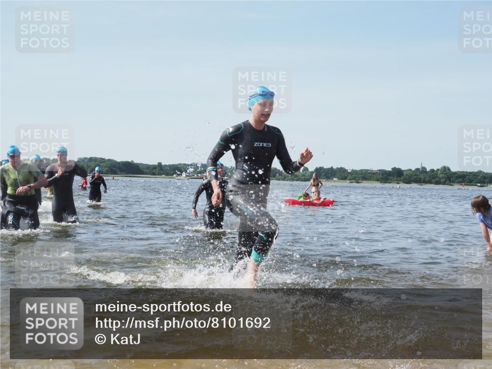 22.06.2025 - Viking Triathlon KatJ http://msf.ph/oto/8101692 22.06.2025 10:33:53 Schwimmen 5, 50, 75, 149, 184, 229, 242, 349, 438, 478, 532, 540 meine-sportfotos.de