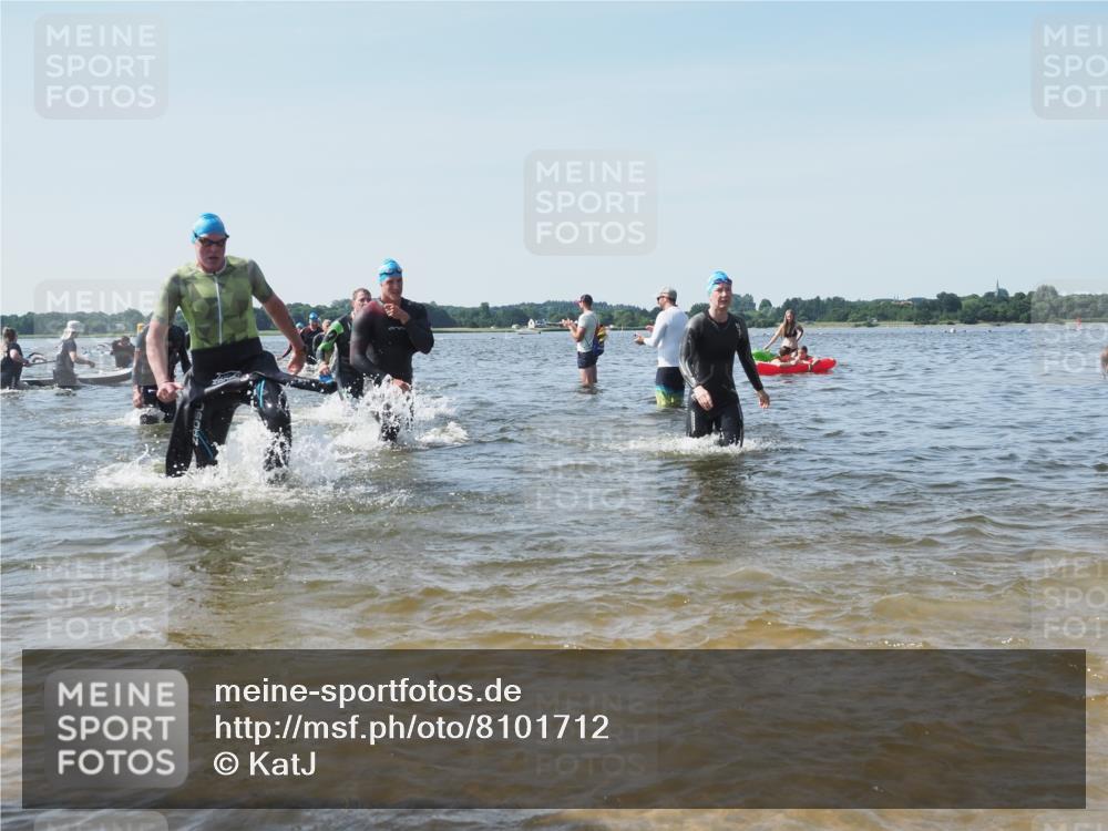 22.06.2025 - Viking Triathlon KatJ http://msf.ph/oto/8101712 22.06.2025 10:33:55 Schwimmen 5, 50, 75, 149, 184, 229, 242, 349, 429, 438, 478, 532, 540 meine-sportfotos.de
