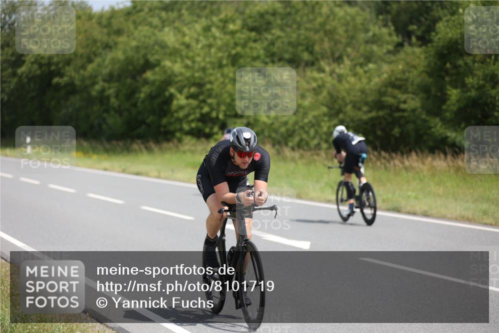 22.06.2025 - Viking Triathlon Yannick Fuchs http://msf.ph/oto/8101719 22.06.2025 12:04:54 Radfahren 9, 26, 80, 170, 272, 273, 299, 496, 547, 608 meine-sportfotos.de