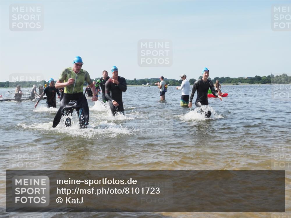 22.06.2025 - Viking Triathlon KatJ http://msf.ph/oto/8101723 22.06.2025 10:33:55 Schwimmen 5, 50, 75, 149, 184, 229, 242, 349, 429, 438, 478, 532, 540 meine-sportfotos.de