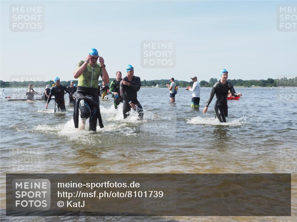 22.06.2025 - Viking Triathlon KatJ http://msf.ph/oto/8101739 22.06.2025 10:33:55 Schwimmen 5, 50, 75, 149, 184, 229, 242, 349, 429, 438, 478, 532, 540 meine-sportfotos.de