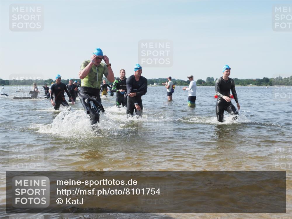 22.06.2025 - Viking Triathlon KatJ http://msf.ph/oto/8101754 22.06.2025 10:33:55 Schwimmen 5, 50, 75, 149, 184, 229, 242, 349, 429, 438, 478, 532, 540 meine-sportfotos.de