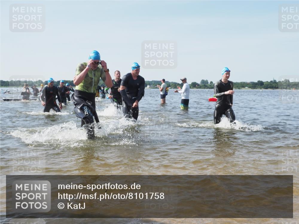 22.06.2025 - Viking Triathlon KatJ http://msf.ph/oto/8101758 22.06.2025 10:33:56 Schwimmen 50, 75, 149, 184, 229, 242, 349, 429, 438, 478, 532, 540 meine-sportfotos.de
