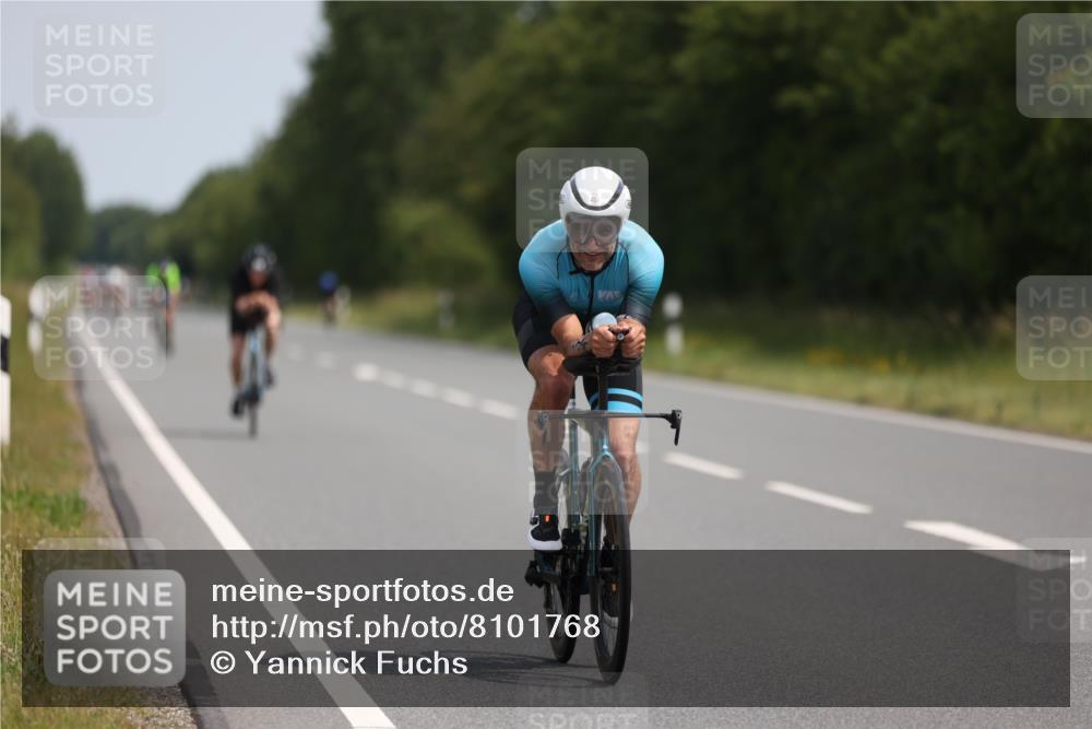 22.06.2025 - Viking Triathlon Yannick Fuchs http://msf.ph/oto/8101768 22.06.2025 11:26:01 Radfahren 29, 117, 325, 344, 403, 451, 499 meine-sportfotos.de