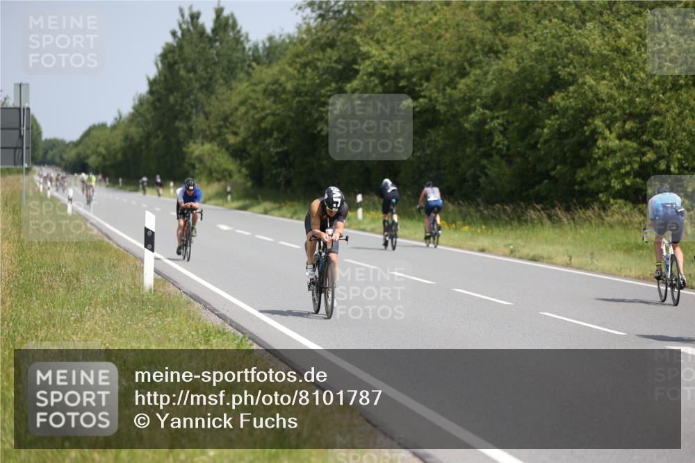 22.06.2025 - Viking Triathlon Yannick Fuchs http://msf.ph/oto/8101787 22.06.2025 12:04:56 Radfahren 9, 80, 169, 170, 273, 547, 608 meine-sportfotos.de