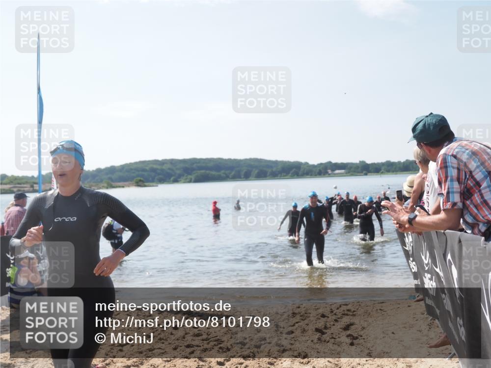 22.06.2025 - Viking Triathlon MichiJ http://msf.ph/oto/8101798 22.06.2025 10:45:48 Schwimmen 95, 360, 372, 425, 468, 519, 621, 633 meine-sportfotos.de