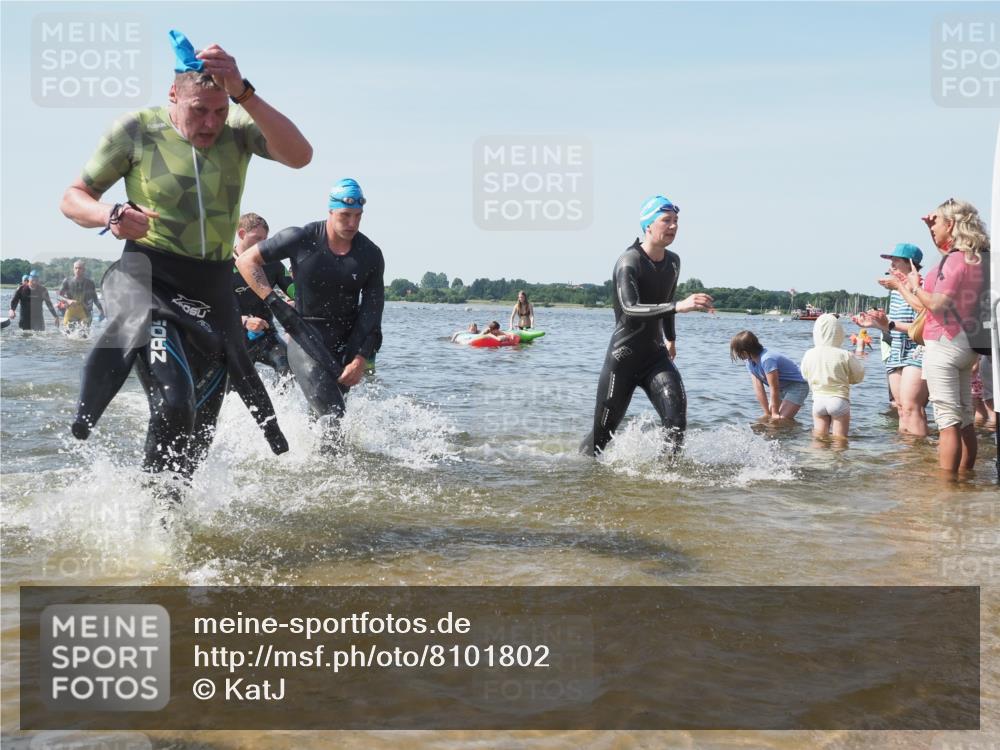 22.06.2025 - Viking Triathlon KatJ http://msf.ph/oto/8101802 22.06.2025 10:33:57 Schwimmen 50, 70, 75, 184, 229, 242, 349, 429, 438, 478, 532, 540, 635 meine-sportfotos.de