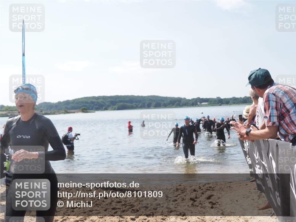 22.06.2025 - Viking Triathlon MichiJ http://msf.ph/oto/8101809 22.06.2025 10:45:48 Schwimmen 95, 360, 372, 425, 468, 519, 621, 633 meine-sportfotos.de