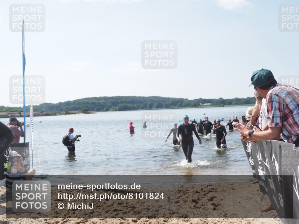 22.06.2025 - Viking Triathlon MichiJ http://msf.ph/oto/8101824 22.06.2025 10:45:48 Schwimmen 95, 360, 372, 425, 468, 519, 621, 633 meine-sportfotos.de