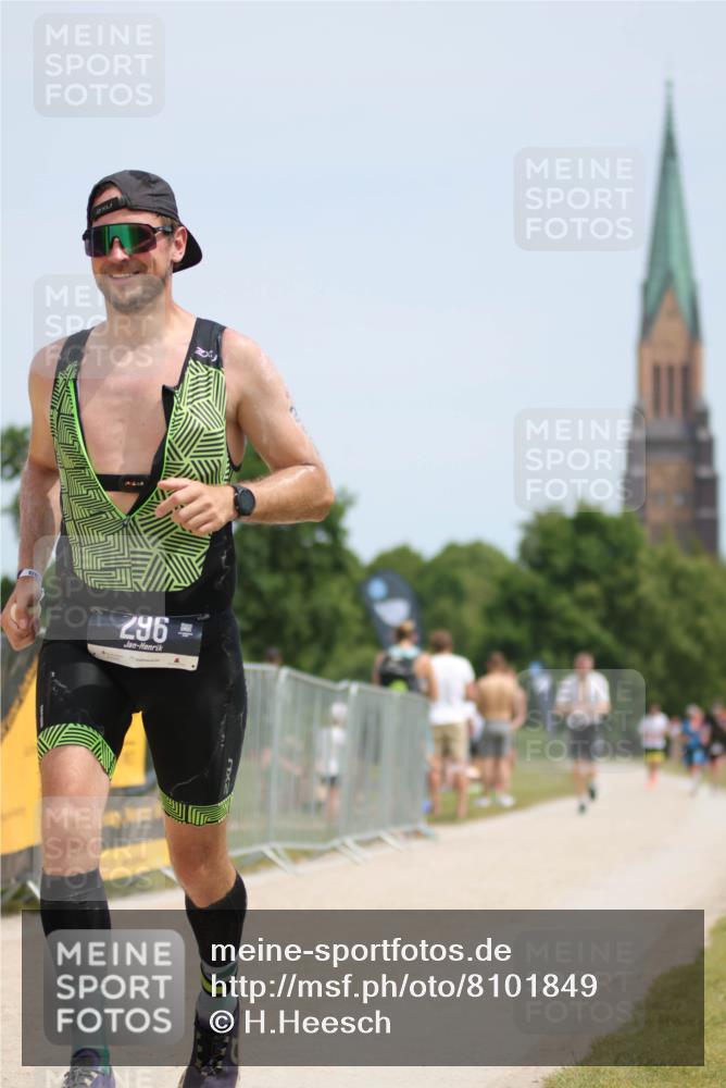 22.06.2025 - Viking Triathlon H.Heesch http://msf.ph/oto/8101849 22.06.2025 13:18:37 Laufen 296 meine-sportfotos.de