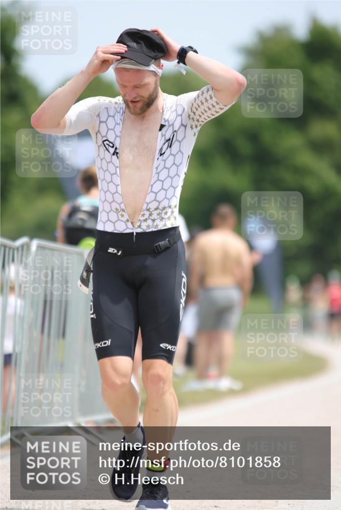 22.06.2025 - Viking Triathlon H.Heesch http://msf.ph/oto/8101858 22.06.2025 13:18:45 Laufen 9, 396, 651 meine-sportfotos.de