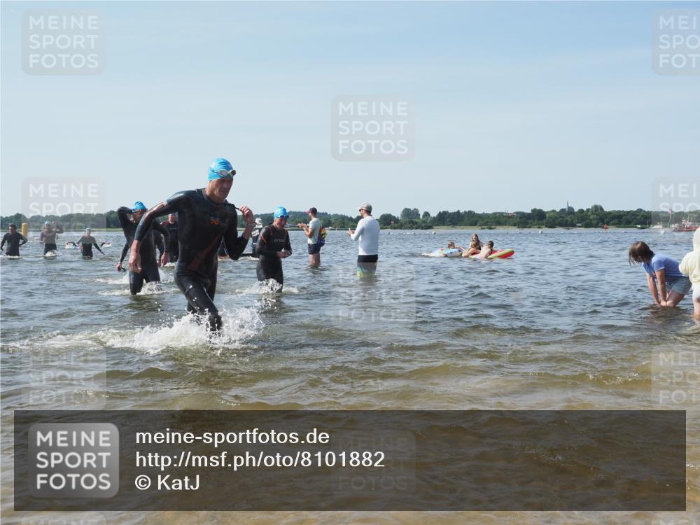22.06.2025 - Viking Triathlon KatJ http://msf.ph/oto/8101882 22.06.2025 10:34:00 Schwimmen 50, 70, 75, 184, 229, 242, 297, 349, 429, 438, 478, 532, 540, 618, 635 meine-sportfotos.de