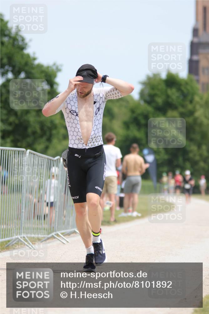 22.06.2025 - Viking Triathlon H.Heesch http://msf.ph/oto/8101892 22.06.2025 13:18:45 Laufen 9, 396, 651 meine-sportfotos.de
