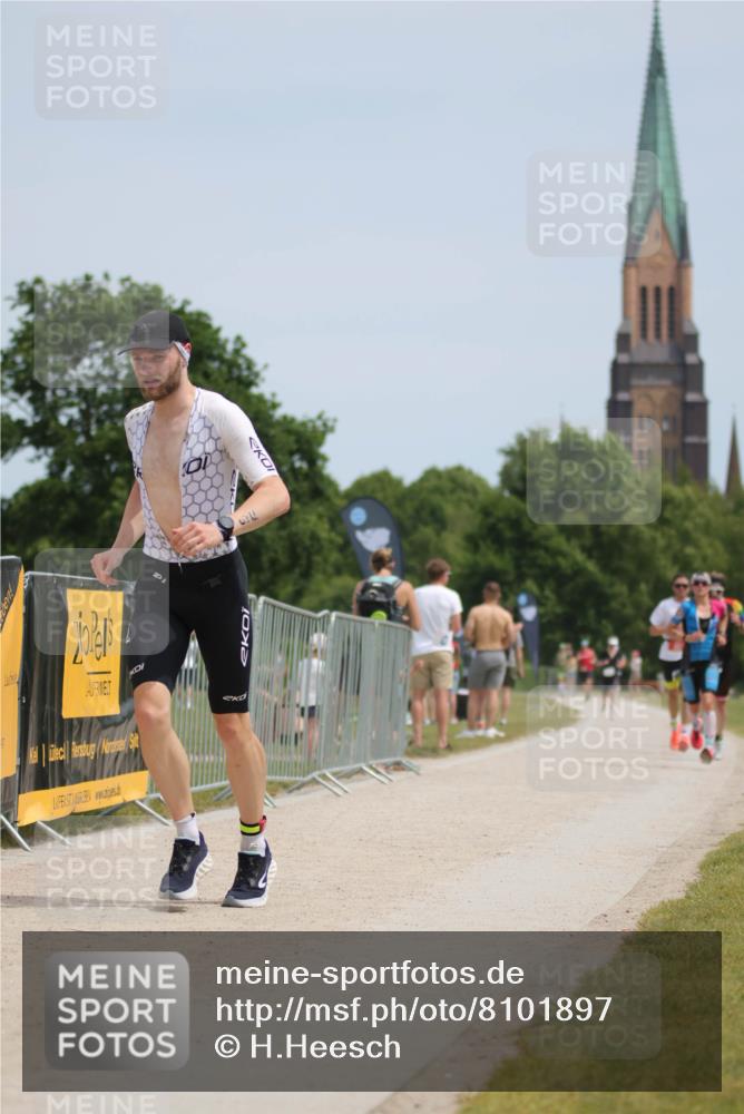 22.06.2025 - Viking Triathlon H.Heesch http://msf.ph/oto/8101897 22.06.2025 13:18:46 Laufen 9, 396, 651 meine-sportfotos.de