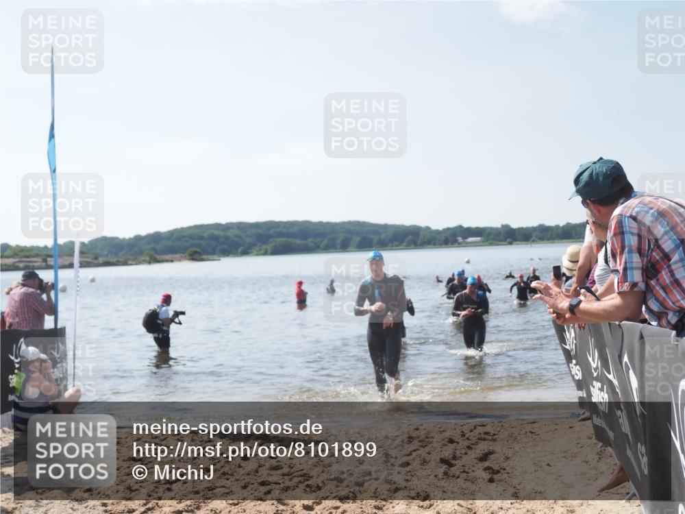 22.06.2025 - Viking Triathlon MichiJ http://msf.ph/oto/8101899 22.06.2025 10:45:50 Schwimmen 95, 360, 372, 425, 468, 519, 615, 621, 633 meine-sportfotos.de