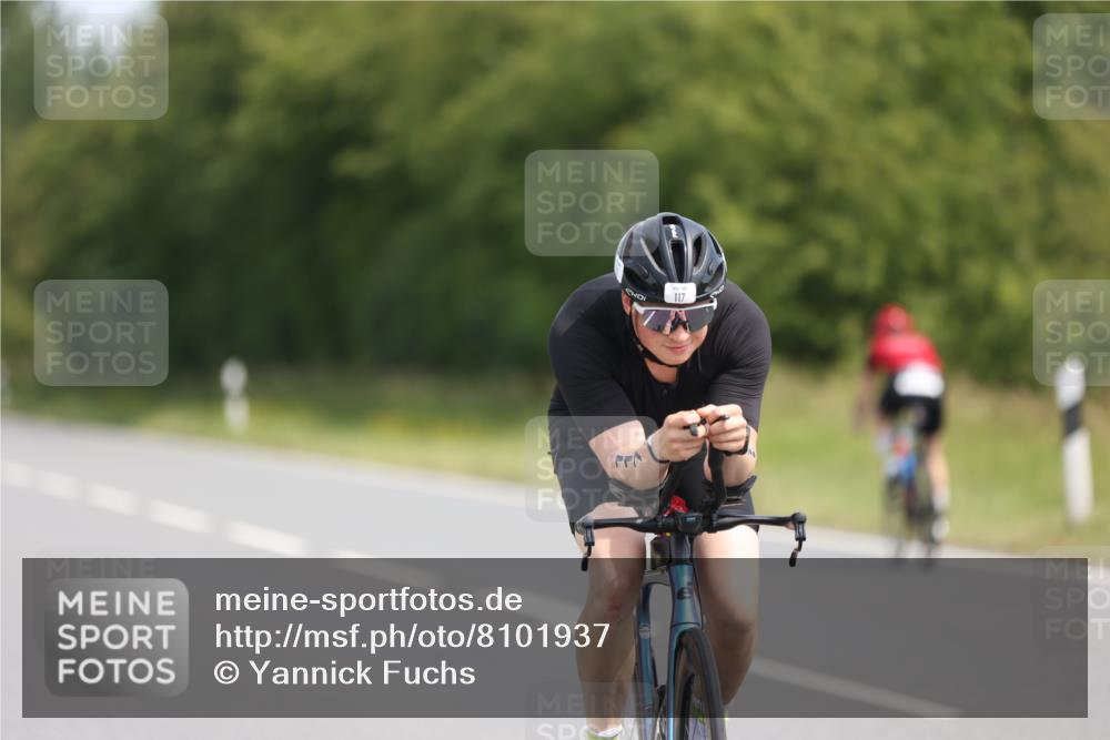 22.06.2025 - Viking Triathlon Yannick Fuchs http://msf.ph/oto/8101937 22.06.2025 11:26:04 Radfahren 29, 117, 325, 403, 451, 556 meine-sportfotos.de