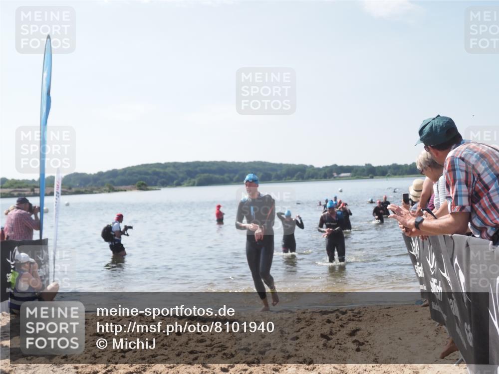 22.06.2025 - Viking Triathlon MichiJ http://msf.ph/oto/8101940 22.06.2025 10:45:51 Schwimmen 95, 360, 372, 425, 468, 519, 615, 621, 633 meine-sportfotos.de