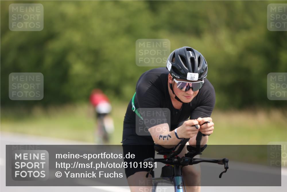 22.06.2025 - Viking Triathlon Yannick Fuchs http://msf.ph/oto/8101951 22.06.2025 11:26:04 Radfahren 29, 117, 325, 403, 451, 556 meine-sportfotos.de