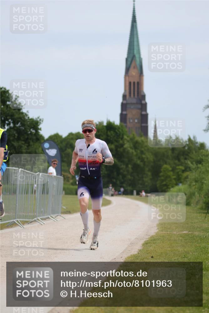 22.06.2025 - Viking Triathlon H.Heesch http://msf.ph/oto/8101963 22.06.2025 12:56:27 Laufen 4 meine-sportfotos.de
