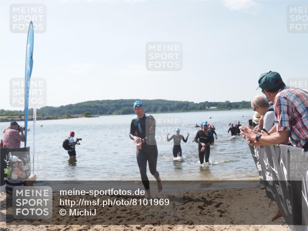 22.06.2025 - Viking Triathlon MichiJ http://msf.ph/oto/8101969 22.06.2025 10:45:51 Schwimmen 95, 360, 372, 425, 468, 519, 615, 621, 633 meine-sportfotos.de