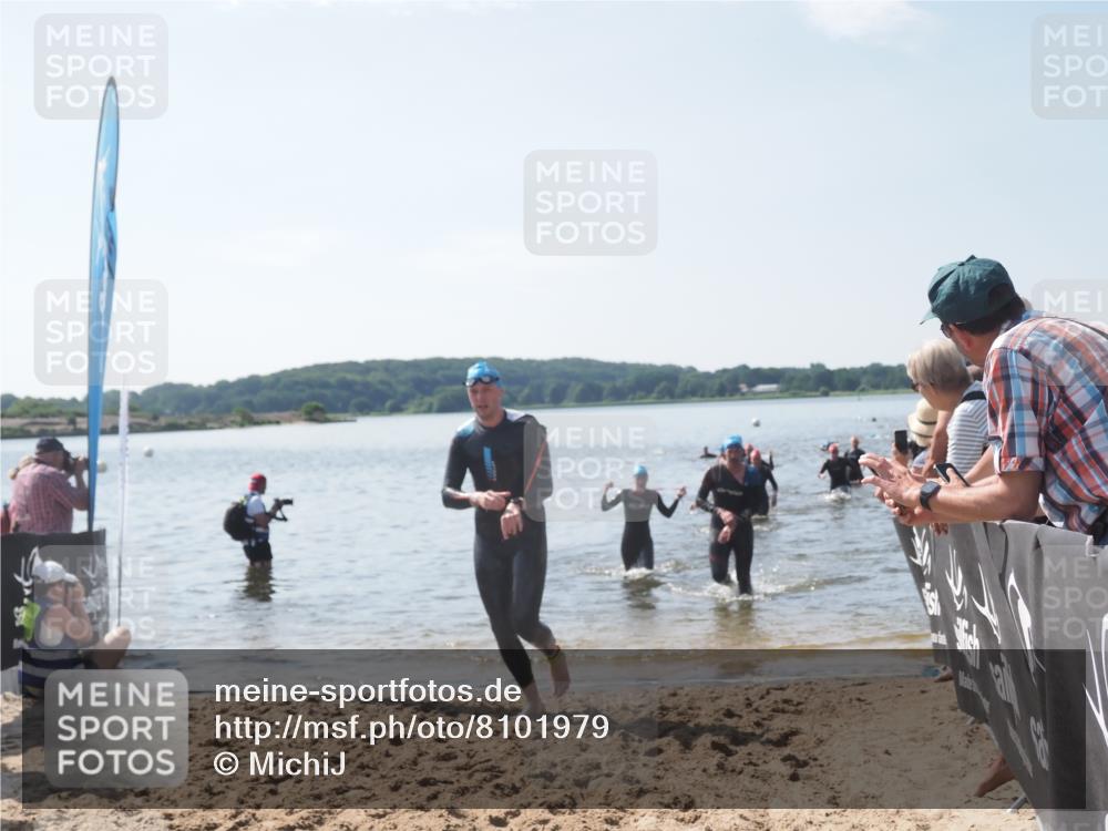 22.06.2025 - Viking Triathlon MichiJ http://msf.ph/oto/8101979 22.06.2025 10:45:51 Schwimmen 95, 360, 372, 425, 468, 519, 615, 621, 633 meine-sportfotos.de