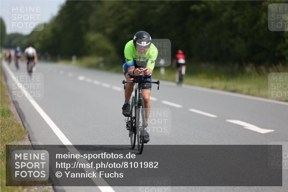 22.06.2025 - Viking Triathlon Yannick Fuchs http://msf.ph/oto/8101982 22.06.2025 11:26:08 Radfahren 15, 29, 117, 272, 298, 403, 556 meine-sportfotos.de