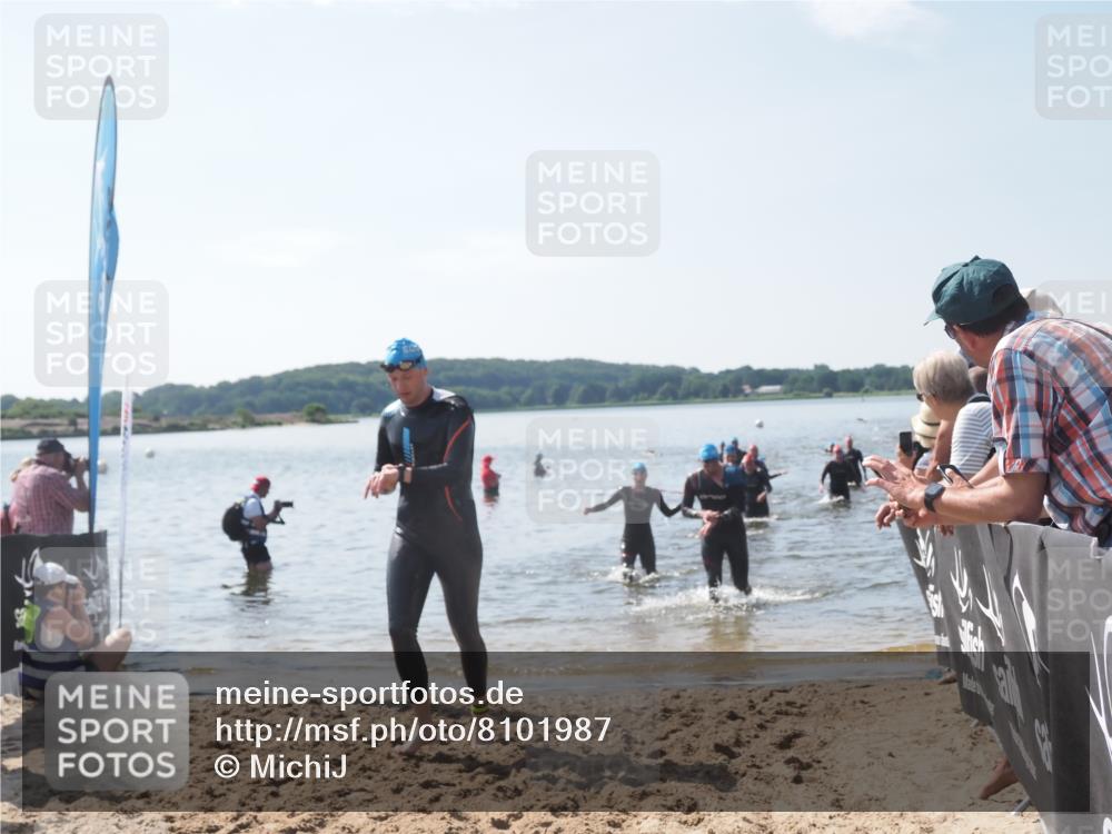 22.06.2025 - Viking Triathlon MichiJ http://msf.ph/oto/8101987 22.06.2025 10:45:52 Schwimmen 95, 342, 360, 372, 425, 468, 519, 615, 621, 633 meine-sportfotos.de