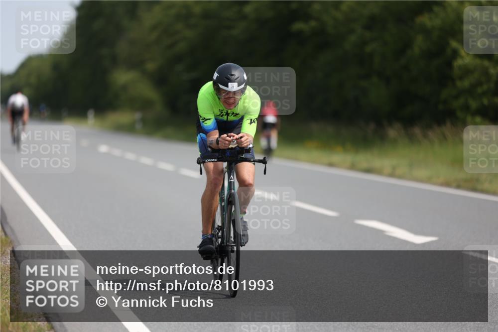 22.06.2025 - Viking Triathlon Yannick Fuchs http://msf.ph/oto/8101993 22.06.2025 11:26:08 Radfahren 15, 29, 117, 272, 298, 403, 556 meine-sportfotos.de