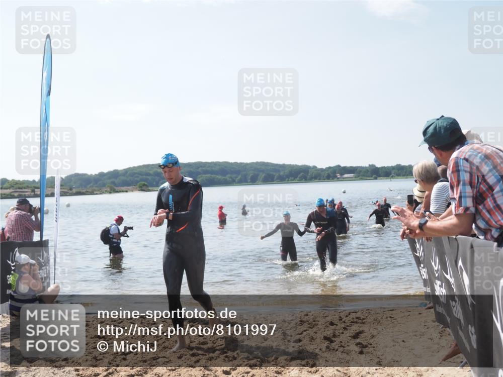 22.06.2025 - Viking Triathlon MichiJ http://msf.ph/oto/8101997 22.06.2025 10:45:52 Schwimmen 95, 342, 360, 372, 425, 468, 519, 615, 621, 633 meine-sportfotos.de