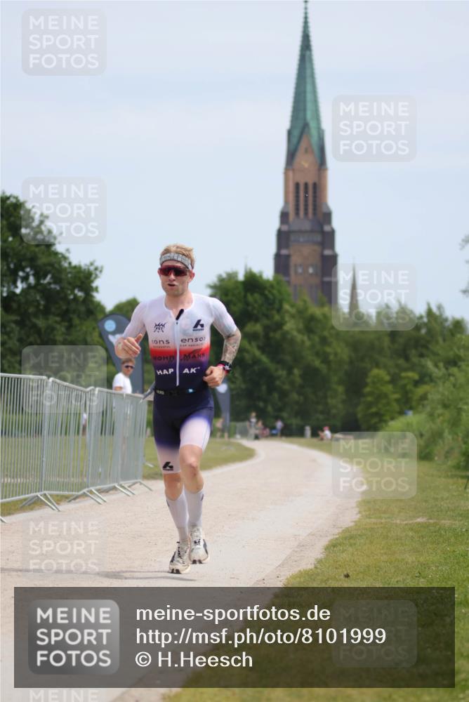 22.06.2025 - Viking Triathlon H.Heesch http://msf.ph/oto/8101999 22.06.2025 12:56:28 Laufen 4 meine-sportfotos.de