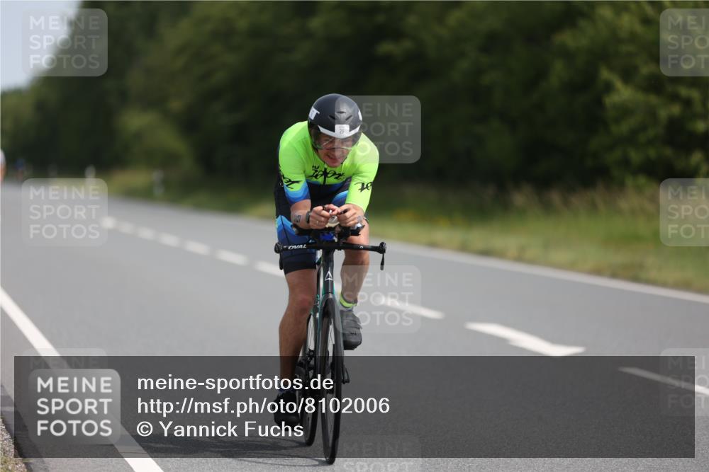 22.06.2025 - Viking Triathlon Yannick Fuchs http://msf.ph/oto/8102006 22.06.2025 11:26:08 Radfahren 15, 29, 117, 272, 298, 403, 556 meine-sportfotos.de