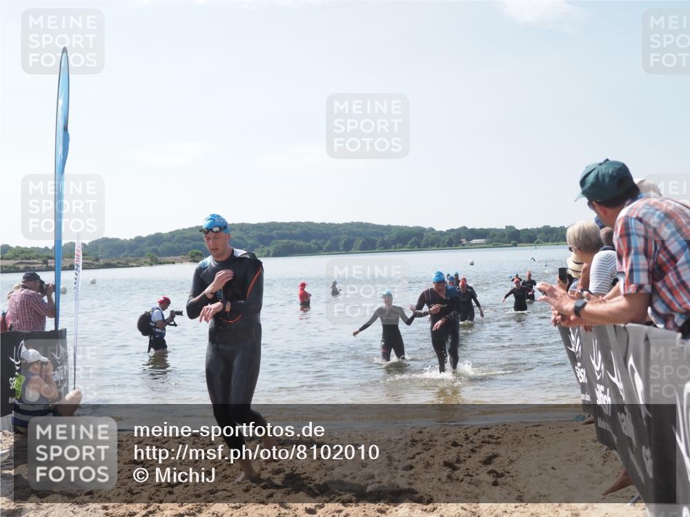 22.06.2025 - Viking Triathlon MichiJ http://msf.ph/oto/8102010 22.06.2025 10:45:52 Schwimmen 95, 342, 360, 372, 425, 468, 519, 615, 621, 633 meine-sportfotos.de