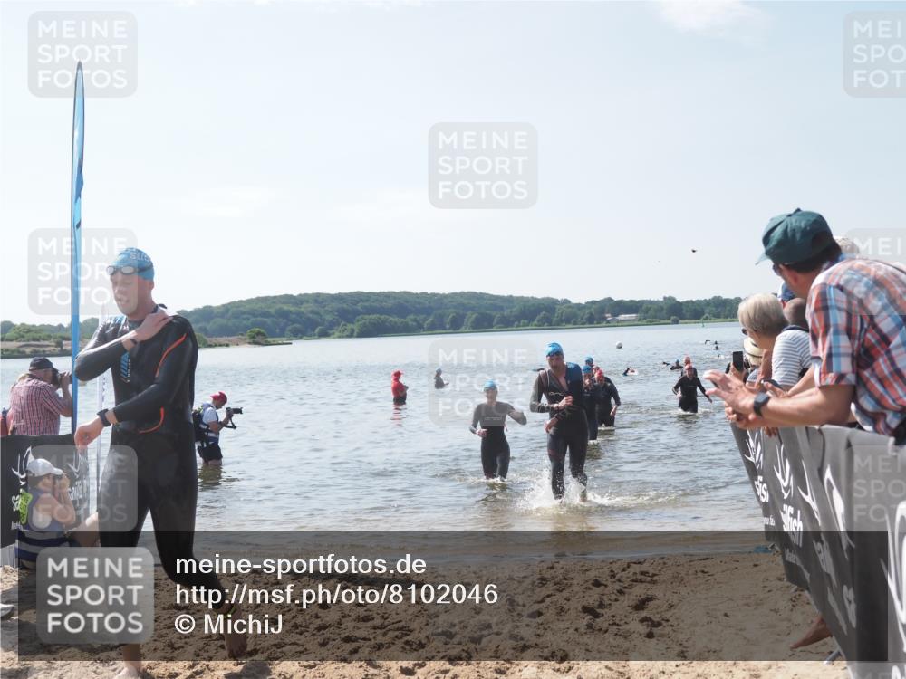 22.06.2025 - Viking Triathlon MichiJ http://msf.ph/oto/8102046 22.06.2025 10:45:53 Schwimmen 95, 217, 342, 360, 372, 425, 468, 519, 615, 621, 633 meine-sportfotos.de