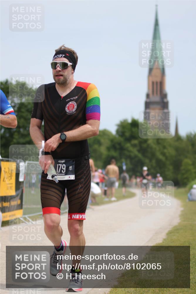 22.06.2025 - Viking Triathlon H.Heesch http://msf.ph/oto/8102065 22.06.2025 13:18:55 Laufen 9, 179, 347, 651 meine-sportfotos.de