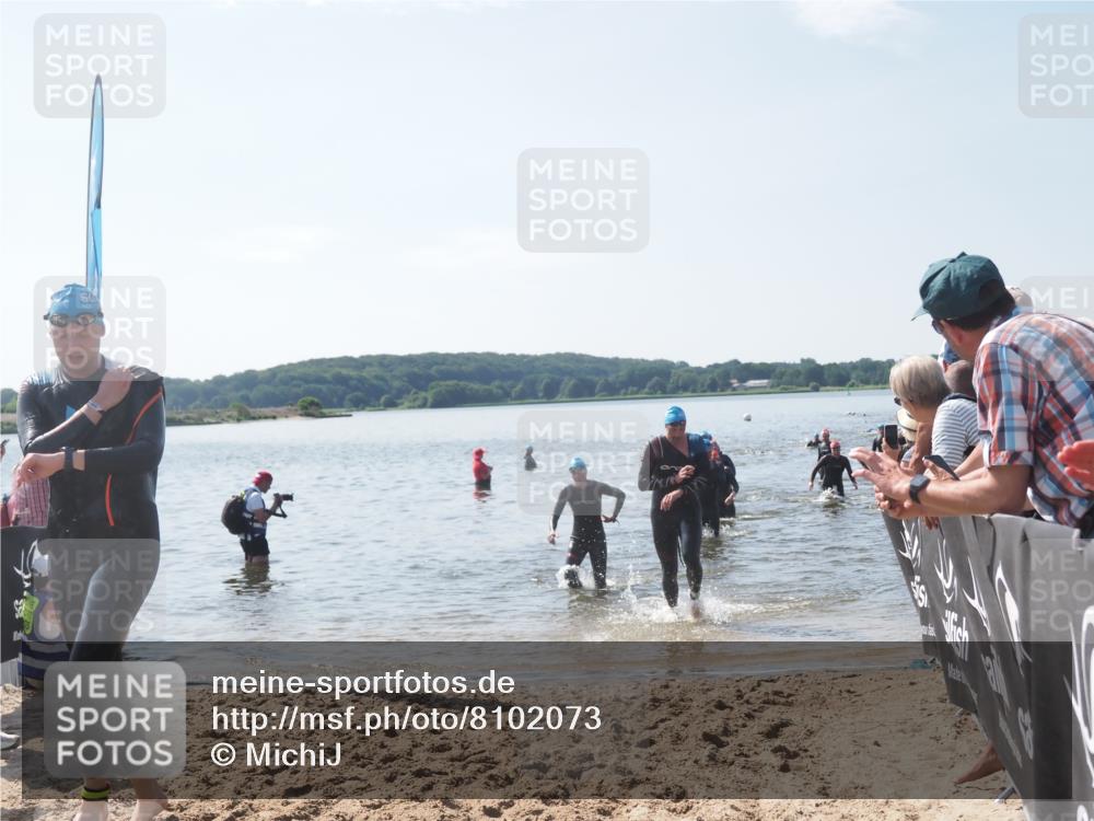 22.06.2025 - Viking Triathlon MichiJ http://msf.ph/oto/8102073 22.06.2025 10:45:53 Schwimmen 95, 217, 342, 360, 372, 425, 468, 519, 615, 621, 633 meine-sportfotos.de