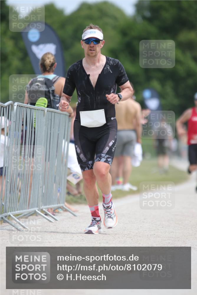 22.06.2025 - Viking Triathlon H.Heesch http://msf.ph/oto/8102079 22.06.2025 13:19:05 Laufen 34 meine-sportfotos.de