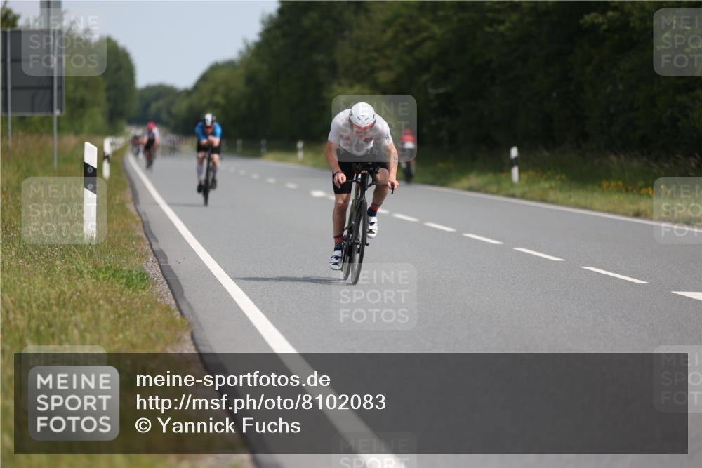 22.06.2025 - Viking Triathlon Yannick Fuchs http://msf.ph/oto/8102083 22.06.2025 11:26:12 Radfahren 15, 29, 234, 272, 298, 403, 556 meine-sportfotos.de