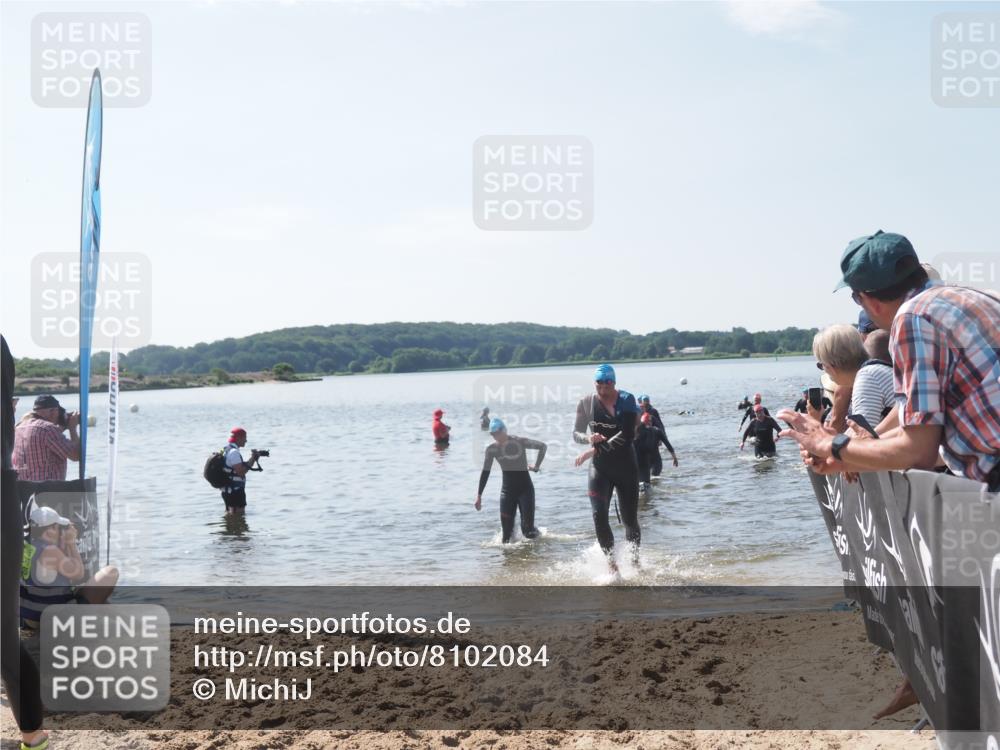 22.06.2025 - Viking Triathlon MichiJ http://msf.ph/oto/8102084 22.06.2025 10:45:53 Schwimmen 95, 217, 342, 360, 372, 425, 468, 519, 615, 621, 633 meine-sportfotos.de