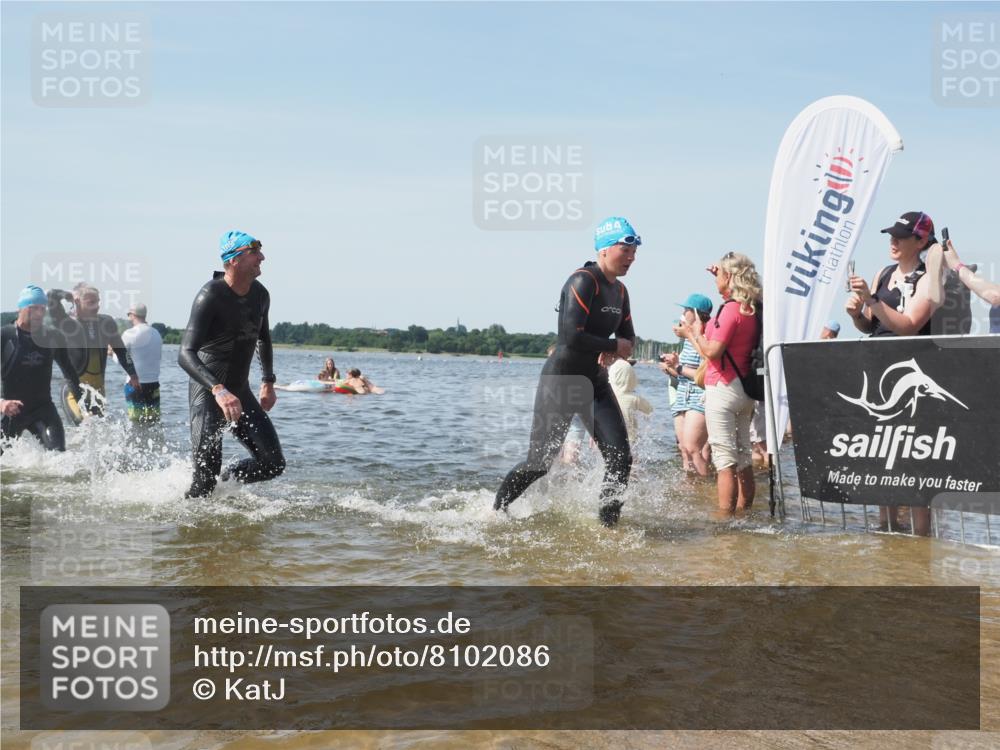 22.06.2025 - Viking Triathlon KatJ http://msf.ph/oto/8102086 22.06.2025 10:34:04 Schwimmen 46, 70, 75, 184, 297, 349, 429, 478, 532, 540, 618, 635 meine-sportfotos.de