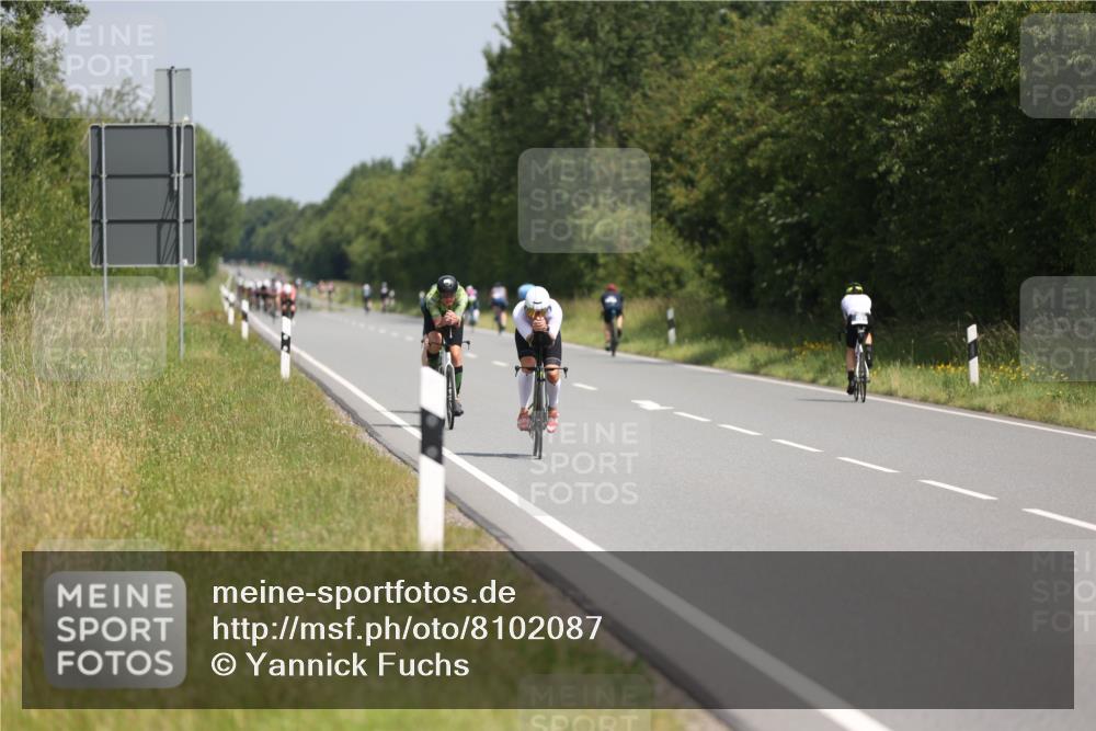 22.06.2025 - Viking Triathlon Yannick Fuchs http://msf.ph/oto/8102087 22.06.2025 12:05:10 Radfahren 37, 50, 155, 197, 202, 205, 364, 418, 474, 507, 525, 550 meine-sportfotos.de