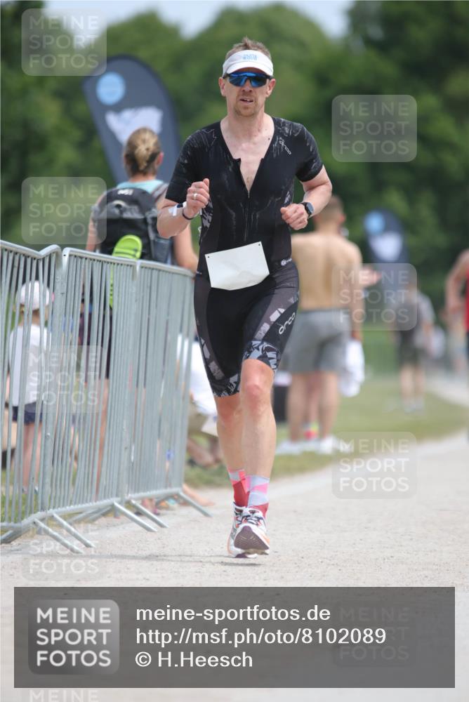 22.06.2025 - Viking Triathlon H.Heesch http://msf.ph/oto/8102089 22.06.2025 13:19:05 Laufen 34 meine-sportfotos.de
