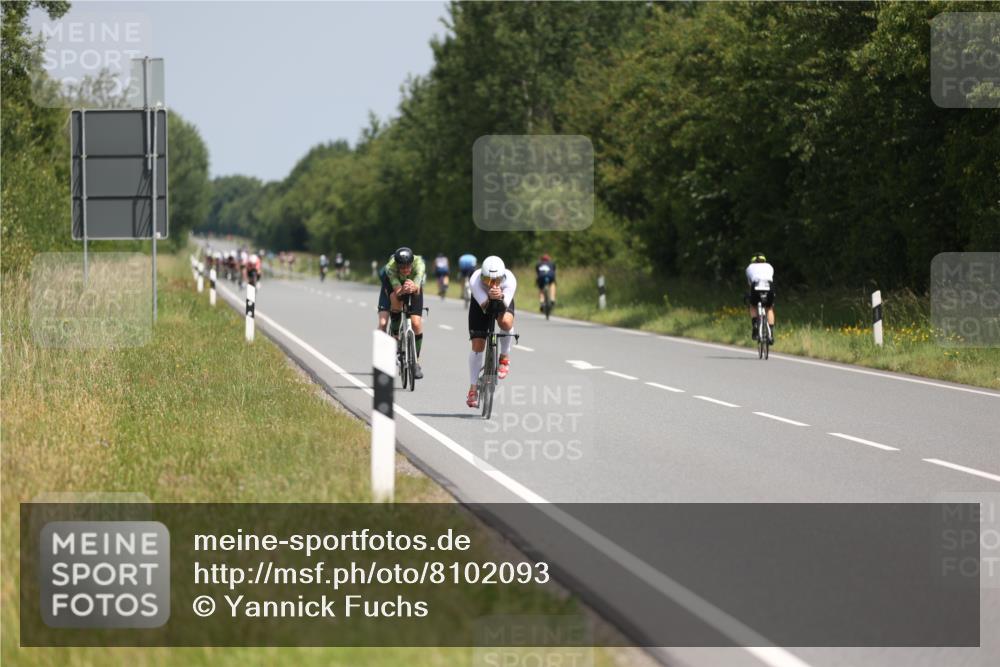22.06.2025 - Viking Triathlon Yannick Fuchs http://msf.ph/oto/8102093 22.06.2025 12:05:10 Radfahren 37, 50, 155, 197, 202, 205, 364, 418, 474, 507, 525, 550 meine-sportfotos.de
