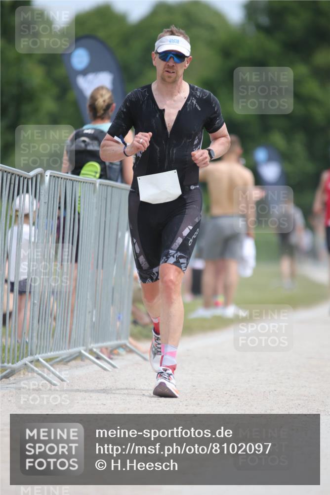 22.06.2025 - Viking Triathlon H.Heesch http://msf.ph/oto/8102097 22.06.2025 13:19:05 Laufen 34 meine-sportfotos.de