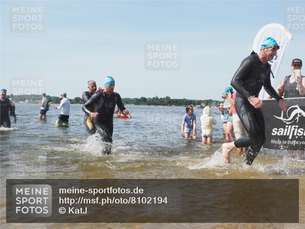 22.06.2025 - Viking Triathlon KatJ http://msf.ph/oto/8102194 22.06.2025 10:34:06 Schwimmen 46, 70, 75, 184, 297, 429, 478, 532, 540, 618, 635 meine-sportfotos.de