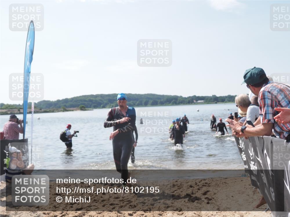 22.06.2025 - Viking Triathlon MichiJ http://msf.ph/oto/8102195 22.06.2025 10:45:55 Schwimmen 95, 217, 342, 360, 372, 425, 468, 615, 621, 633 meine-sportfotos.de