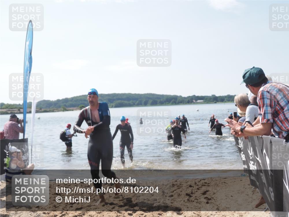 22.06.2025 - Viking Triathlon MichiJ http://msf.ph/oto/8102204 22.06.2025 10:45:56 Schwimmen 95, 217, 342, 360, 372, 425, 468, 525, 615, 621, 633 meine-sportfotos.de