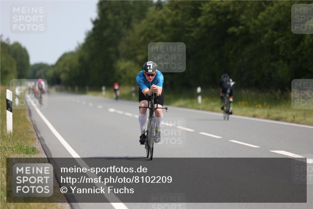 22.06.2025 - Viking Triathlon Yannick Fuchs http://msf.ph/oto/8102209 22.06.2025 11:26:16 Radfahren 15, 234, 272, 298, 556 meine-sportfotos.de